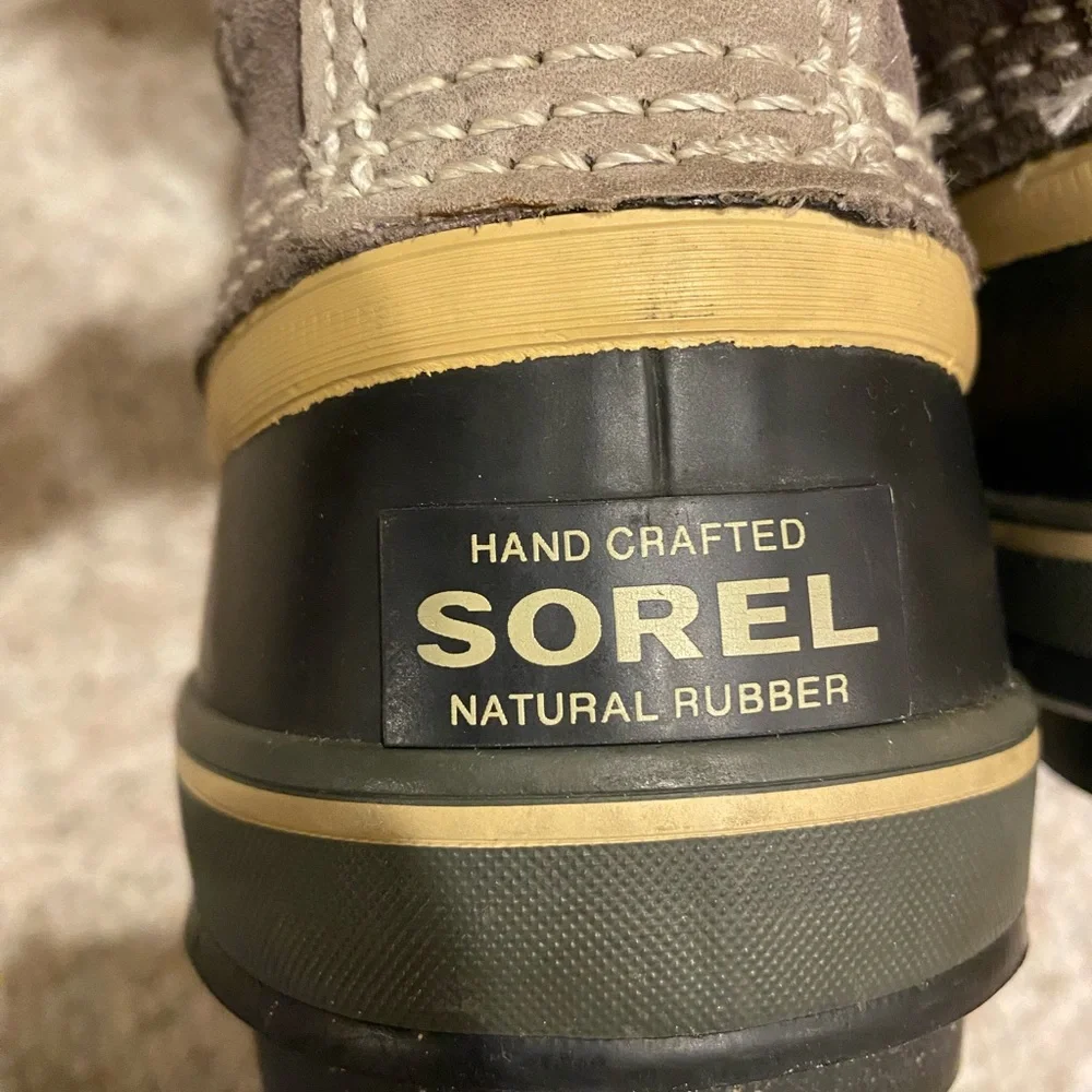 Sorel Black and Tan Fur-Trimmed Winter Boots - Picture 5 of 5